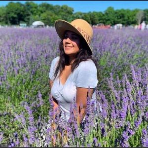 Meet your Posher, Halima